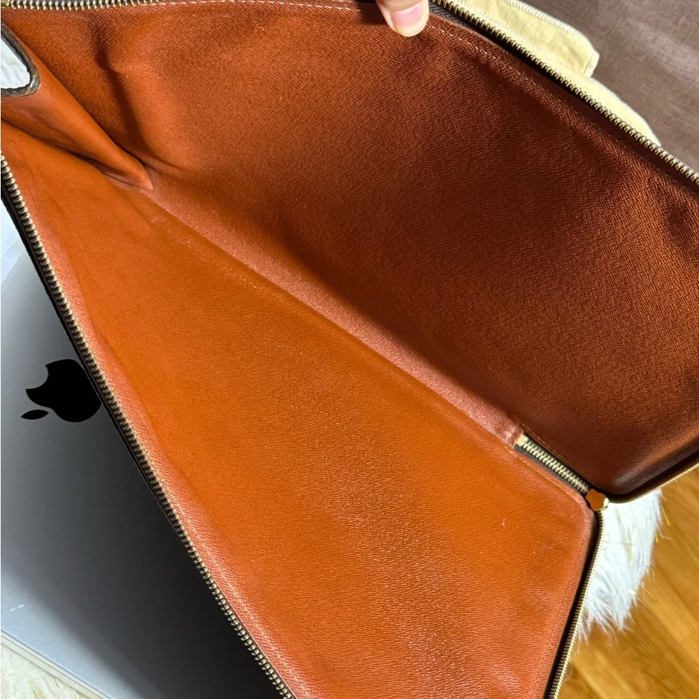 Louis Vuitton Poche Document Case for Ipad Laptop with free duster & Paperbag